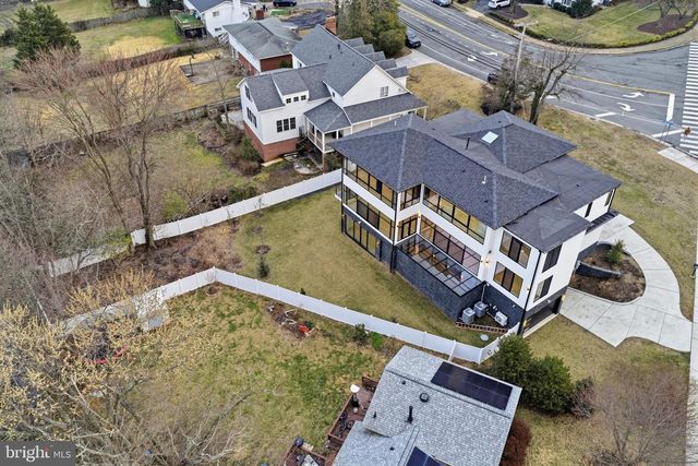 1573 WESTMORELAND ST, Mclean, VA 22101