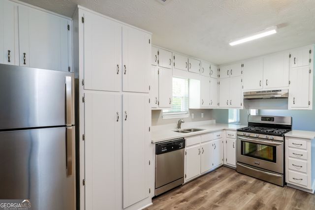 3096 Park Lane, Snellville, GA 30078