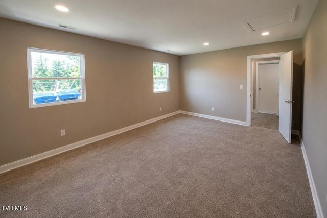 327 Walnut Street, Gate City, VA 24251