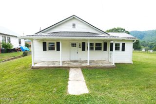 327 Walnut Street, Gate City, VA 24251