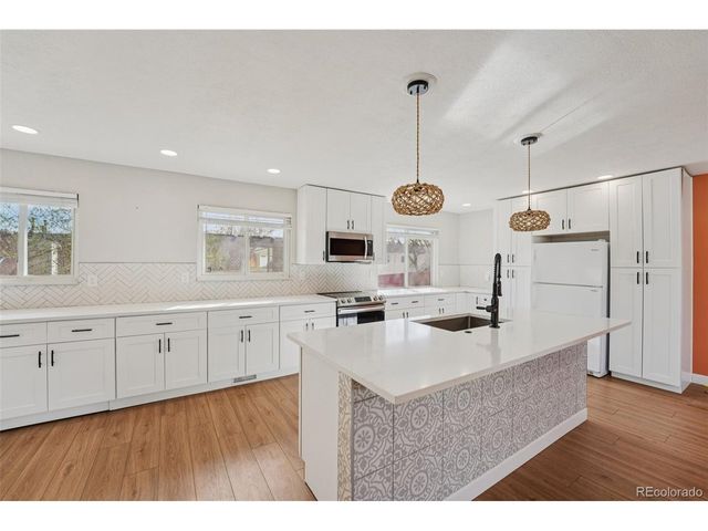 6426 Zang Ct, Arvada, CO 80004