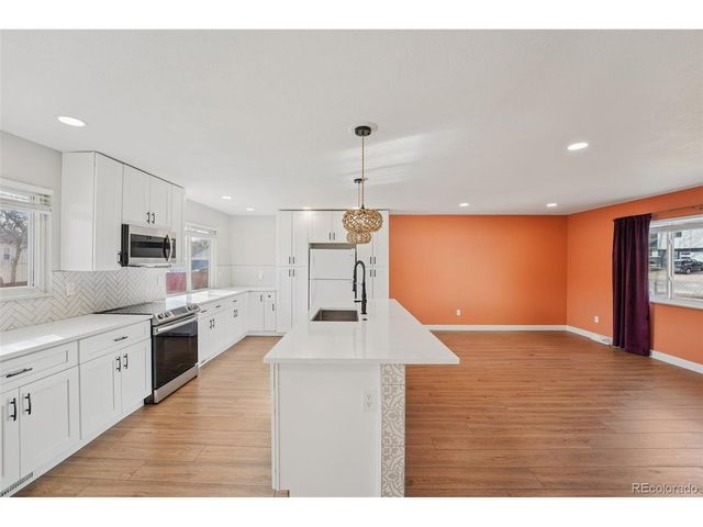 6426 Zang Ct, Arvada, CO 80004