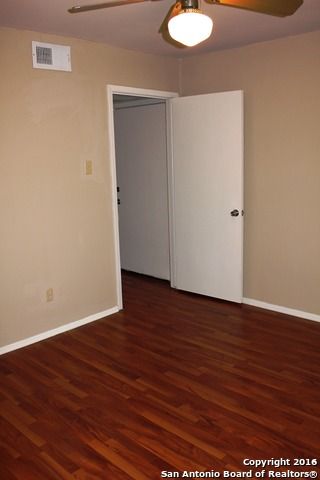 3843 Barrington St Apt 219E, San Antonio, TX 78217