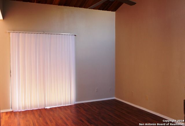 3843 Barrington St Apt 219E, San Antonio, TX 78217