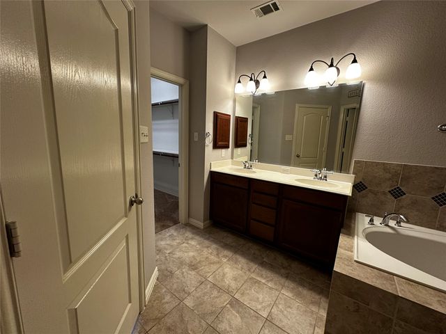 3821 Marcillia Circle, Irving, TX 75038