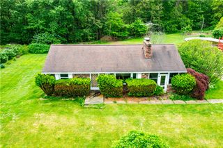 321 Pleasant Dr, Center Twp, PA 15001