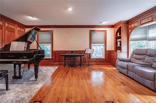 4399 Driftwood Lane, Lower Macungie Twp, PA 18103