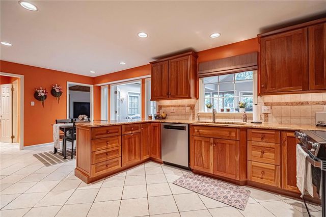 4399 Driftwood Lane, Lower Macungie Twp, PA 18103