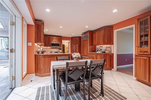 4399 Driftwood Lane, Lower Macungie Twp, PA 18103