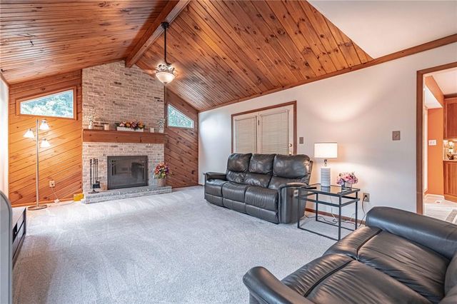 4399 Driftwood Lane, Lower Macungie Twp, PA 18103
