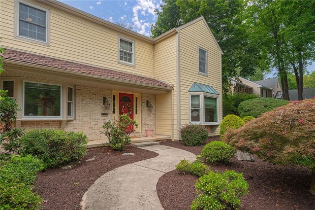 4399 Driftwood Lane, Lower Macungie Twp, PA 18103