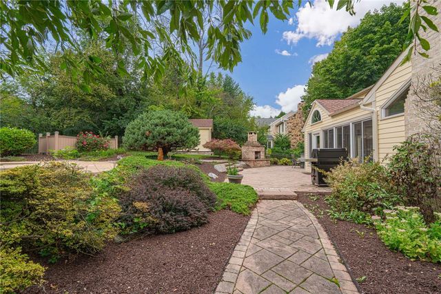 4399 Driftwood Lane, Lower Macungie Twp, PA 18103