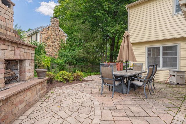 4399 Driftwood Lane, Lower Macungie Twp, PA 18103