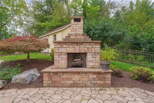 4399 Driftwood Lane, Lower Macungie Twp, PA 18103