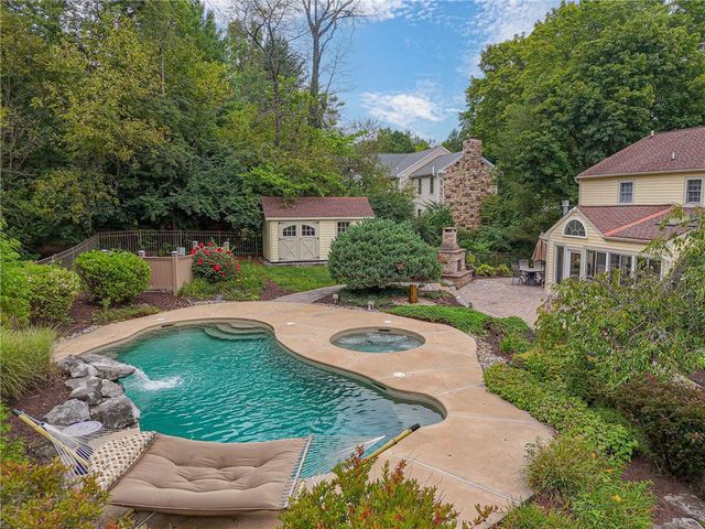 4399 Driftwood Lane, Lower Macungie Twp, PA 18103