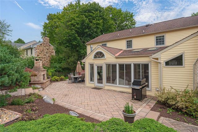 4399 Driftwood Lane, Lower Macungie Twp, PA 18103