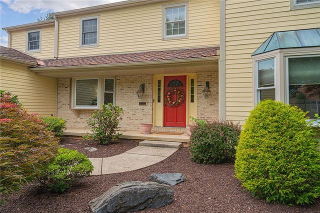 4399 Driftwood Lane, Lower Macungie Twp, PA 18103