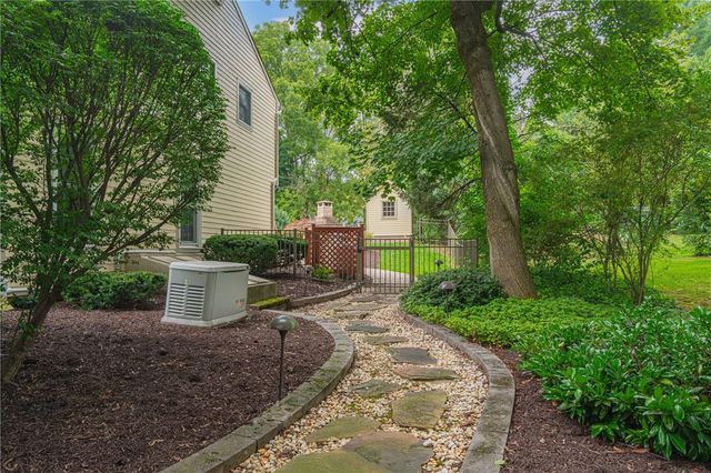 4399 Driftwood Lane, Lower Macungie Twp, PA 18103