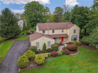 4399 Driftwood Lane, Lower Macungie Twp, PA 18103