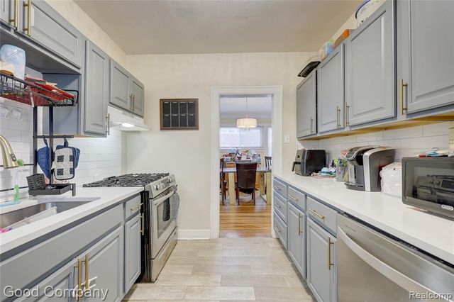 2494 Hazelwood Street, Detroit, MI 48206