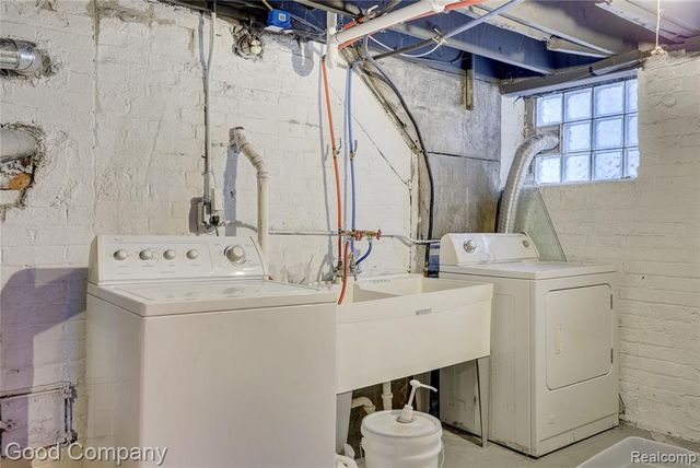 2494 Hazelwood Street, Detroit, MI 48206