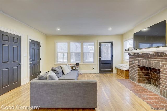 2494 Hazelwood Street, Detroit, MI 48206