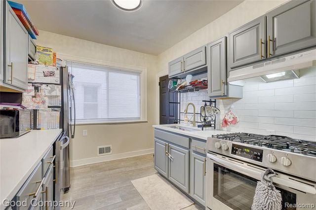 2494 Hazelwood Street, Detroit, MI 48206