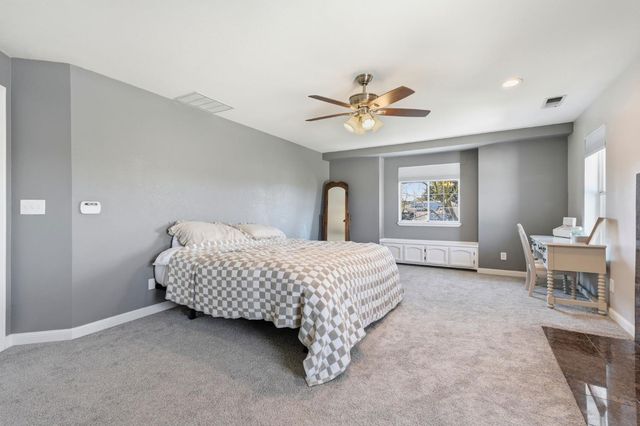 1058 Spring Meadow Dr, Manteca, CA 95336