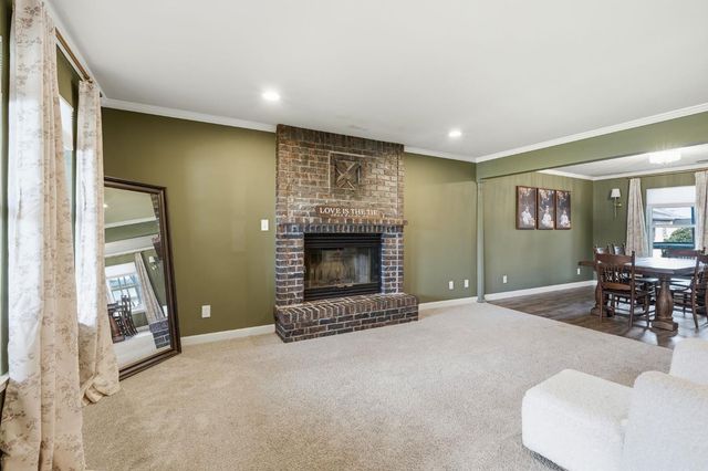 1058 Spring Meadow Dr, Manteca, CA 95336