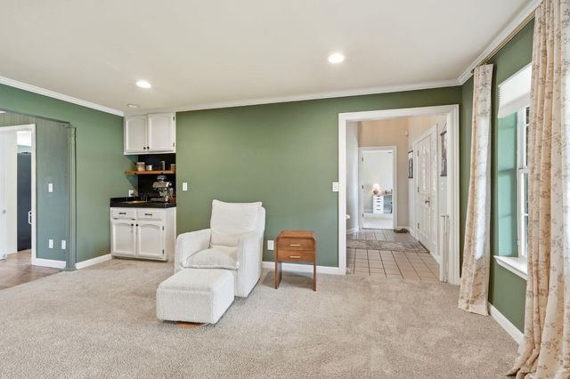 1058 Spring Meadow Dr, Manteca, CA 95336