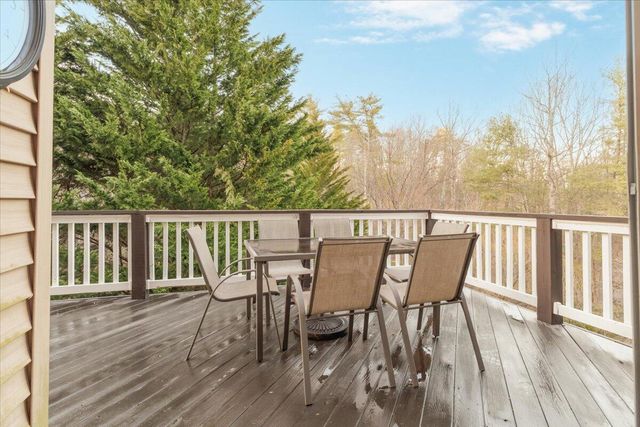 6330 Hamlet TRL, Roanoke, VA 24018