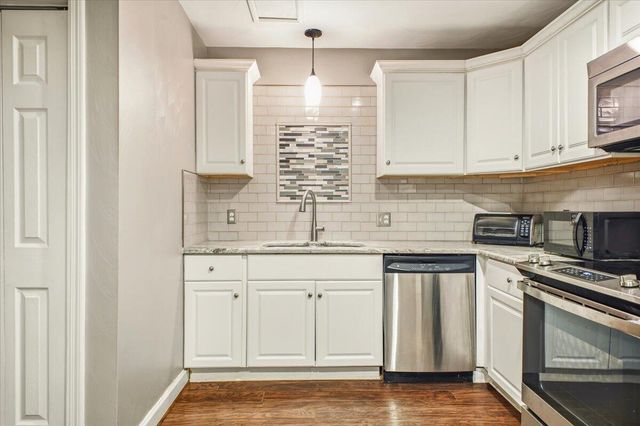 6330 Hamlet TRL, Roanoke, VA 24018