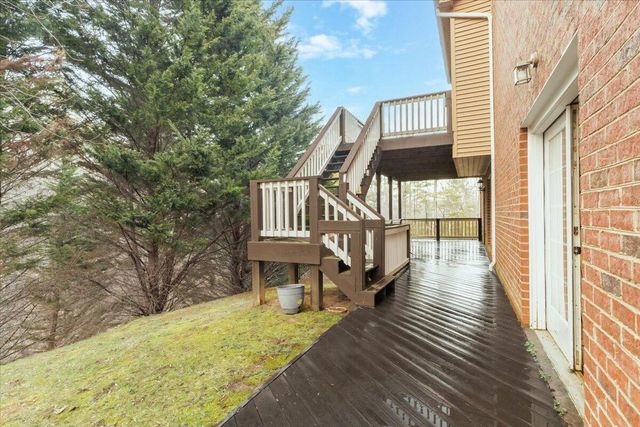 6330 Hamlet TRL, Roanoke, VA 24018