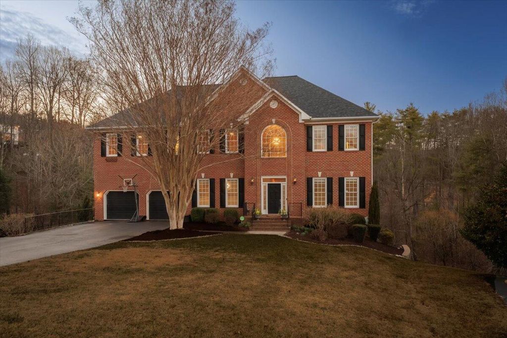 6330 Hamlet TRL, Roanoke, VA 24018