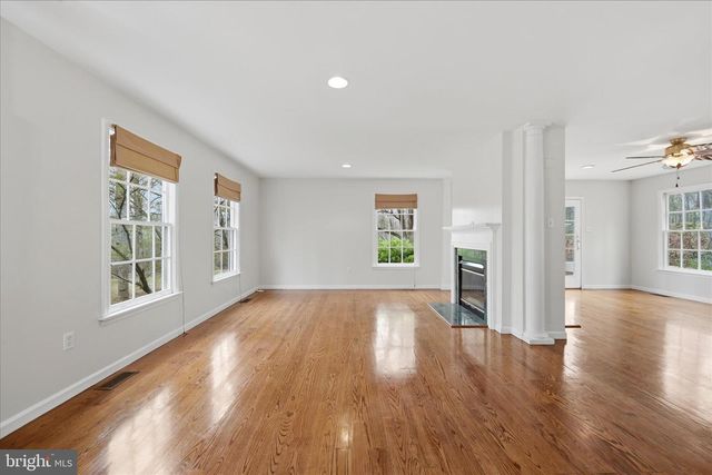 256 BROOKNEIL DR, Winchester, VA 22602