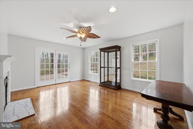 256 BROOKNEIL DR, Winchester, VA 22602