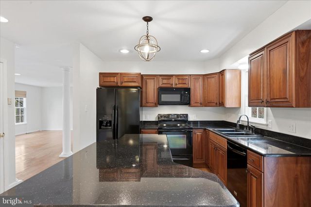 256 BROOKNEIL DR, Winchester, VA 22602