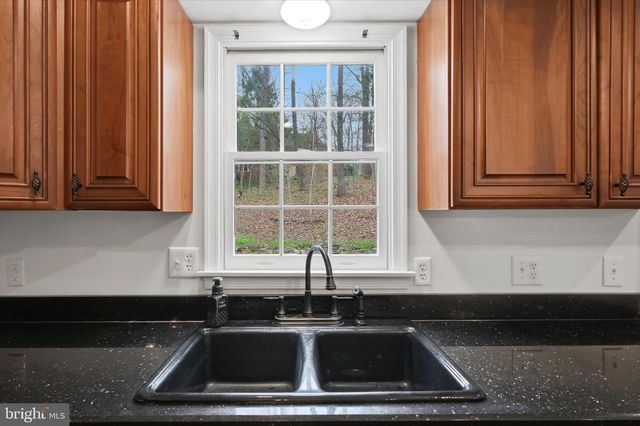 256 BROOKNEIL DR, Winchester, VA 22602
