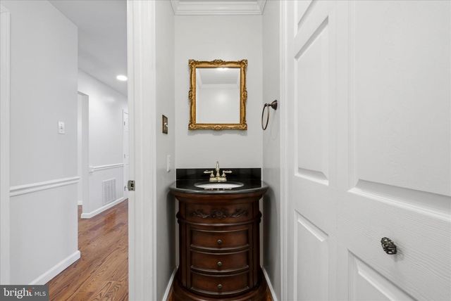256 BROOKNEIL DR, Winchester, VA 22602