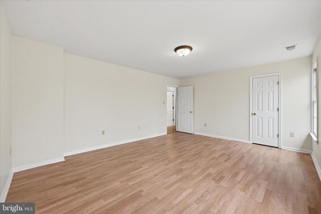 256 BROOKNEIL DR, Winchester, VA 22602