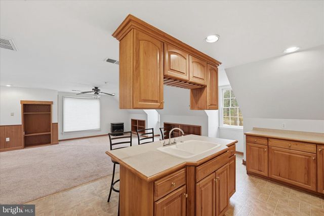 256 BROOKNEIL DR, Winchester, VA 22602