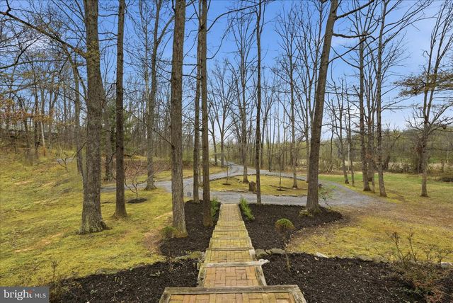 256 BROOKNEIL DR, Winchester, VA 22602