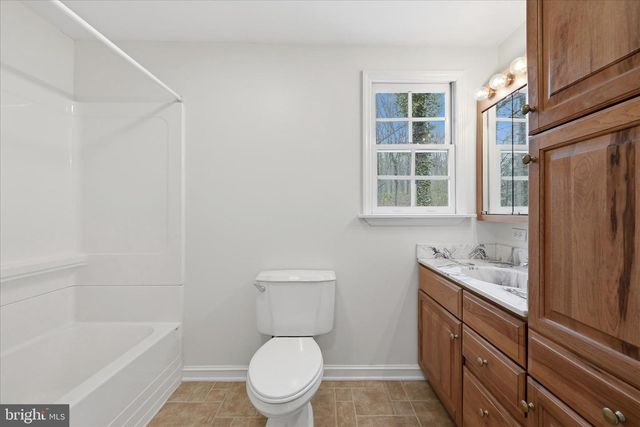 256 BROOKNEIL DR, Winchester, VA 22602