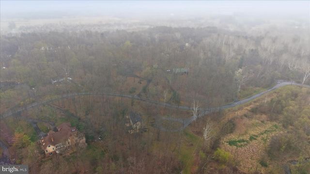 256 BROOKNEIL DR, Winchester, VA 22602