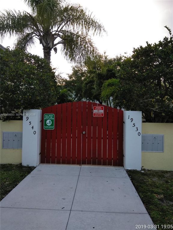 19540 SW 103rd Ct 101, Cutler Bay, FL 33157