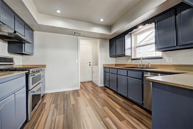 1011 W Gemini Road, Edmond, OK 73003