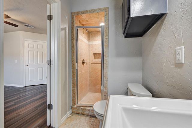 1011 W Gemini Road, Edmond, OK 73003