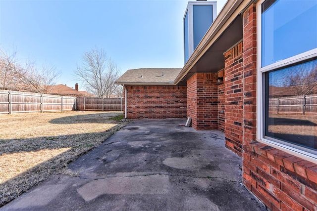 1011 W Gemini Road, Edmond, OK 73003