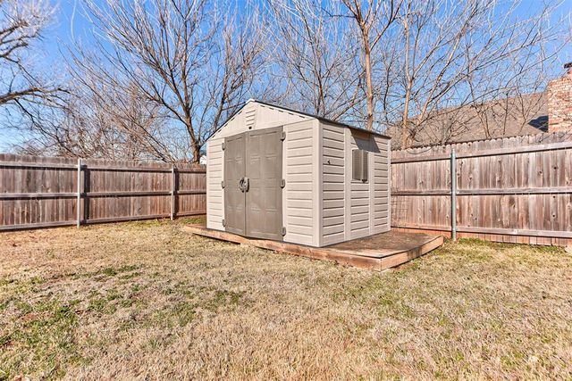 1011 W Gemini Road, Edmond, OK 73003