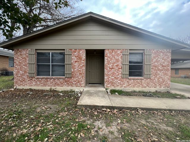 1768 Kuehler Ave, New Braunfels, TX 78130
